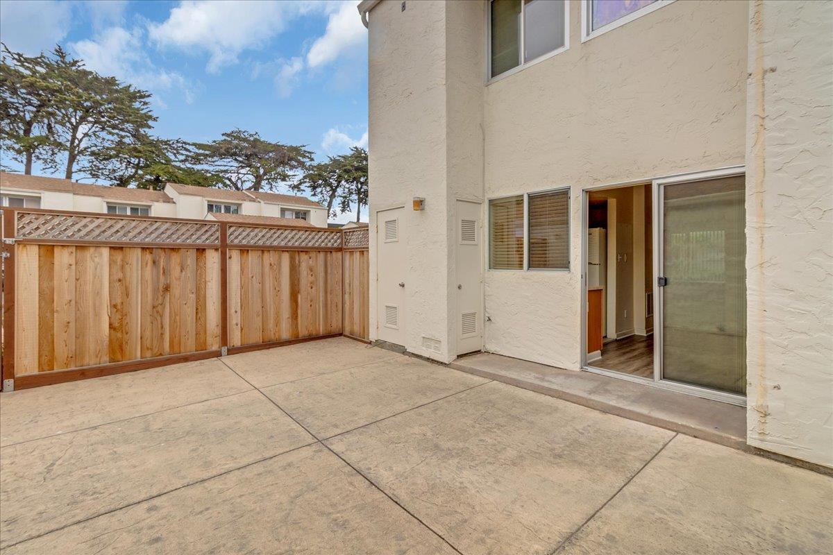 Detail Gallery Image 17 of 26 For 3137 Seacrest Ave #17,  Marina,  CA 93933 - 3 Beds | 1/2 Baths