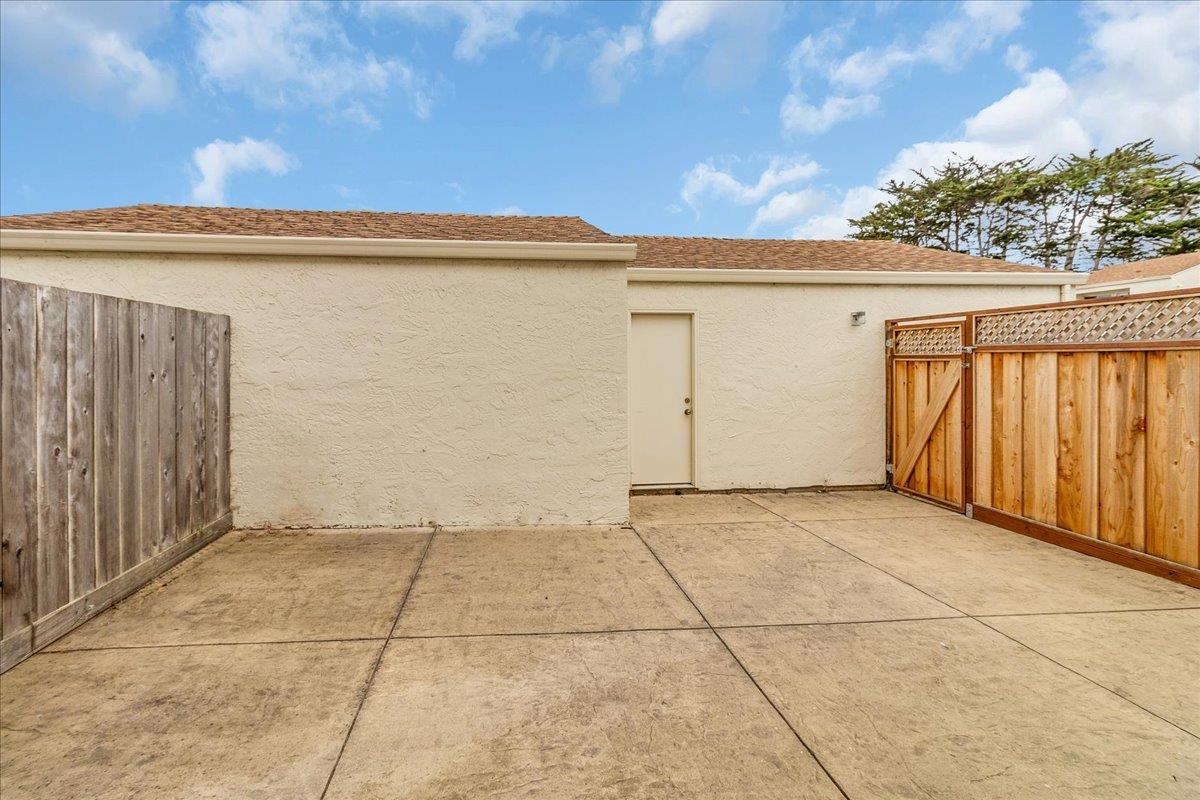 Detail Gallery Image 19 of 26 For 3137 Seacrest Ave #17,  Marina,  CA 93933 - 3 Beds | 1/2 Baths