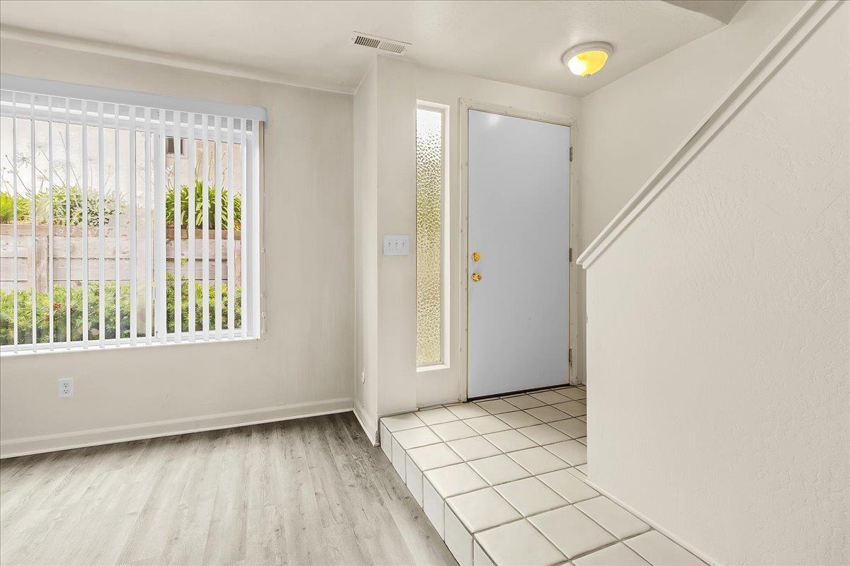 Detail Gallery Image 23 of 26 For 3137 Seacrest Ave #17,  Marina,  CA 93933 - 3 Beds | 1/2 Baths