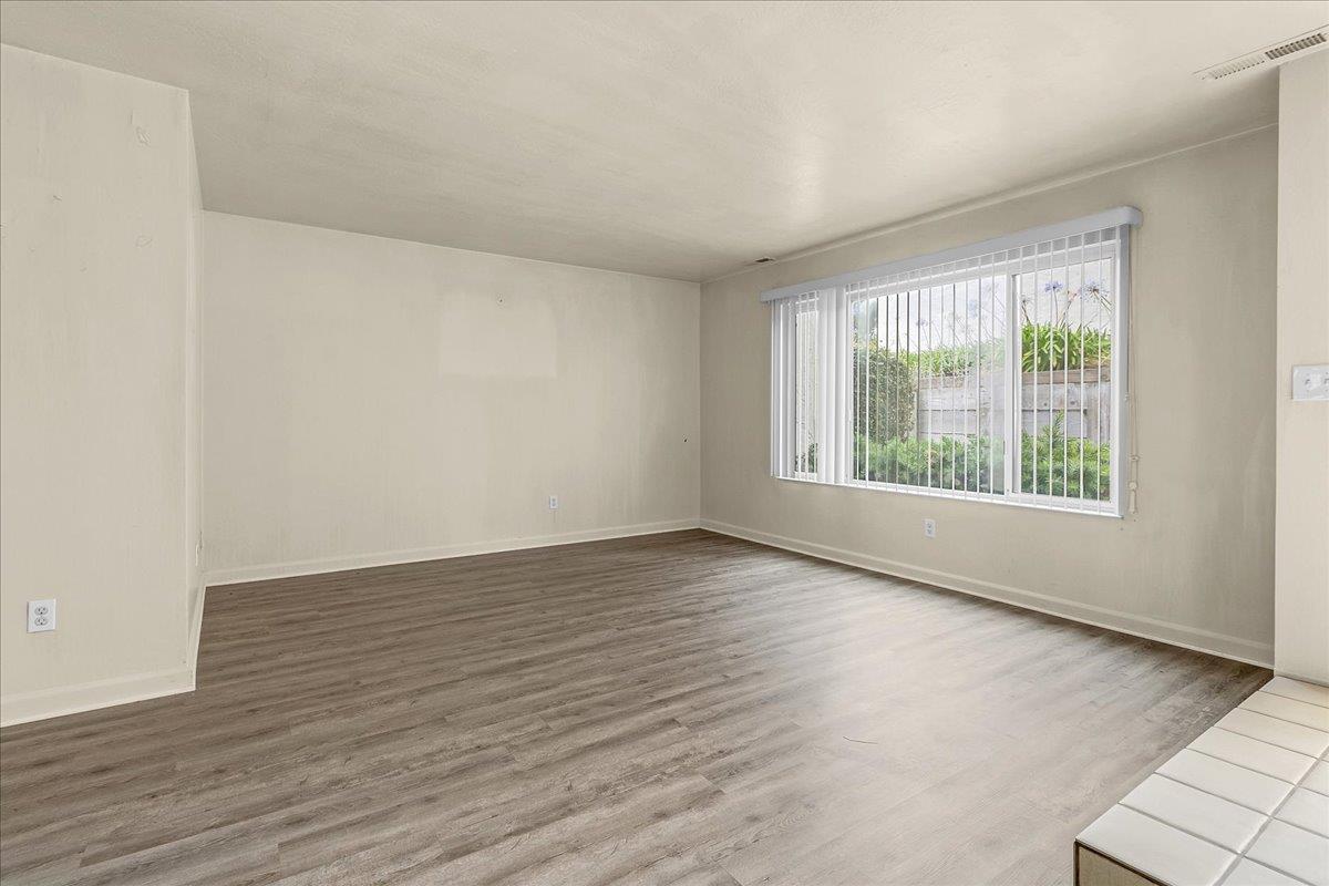 Detail Gallery Image 25 of 26 For 3137 Seacrest Ave #17,  Marina,  CA 93933 - 3 Beds | 1/2 Baths