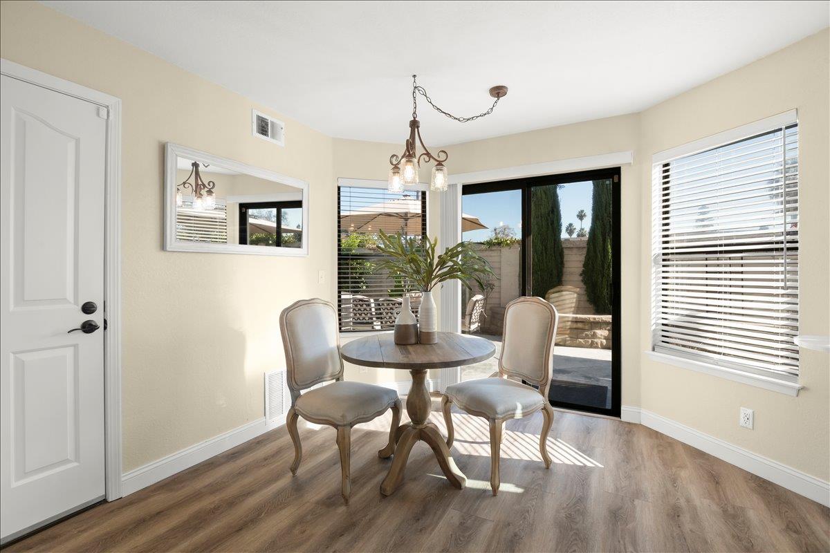 Detail Gallery Image 10 of 32 For 5533 Sunspring Cir, San Jose,  CA 95138 - 3 Beds | 2/1 Baths