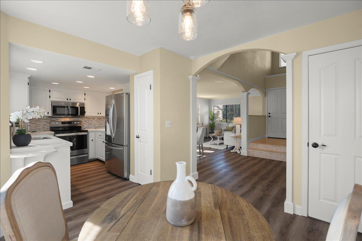 Detail Gallery Image 11 of 32 For 5533 Sunspring Cir, San Jose,  CA 95138 - 3 Beds | 2/1 Baths
