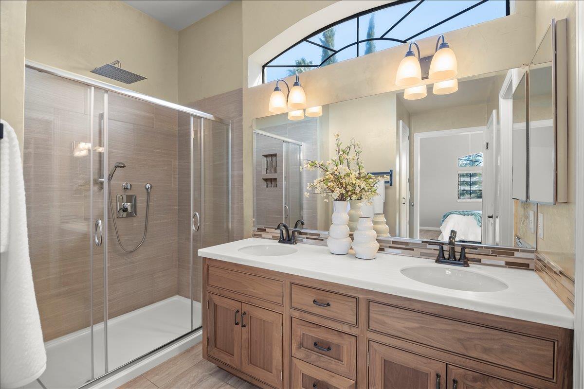 Detail Gallery Image 19 of 32 For 5533 Sunspring Cir, San Jose,  CA 95138 - 3 Beds | 2/1 Baths