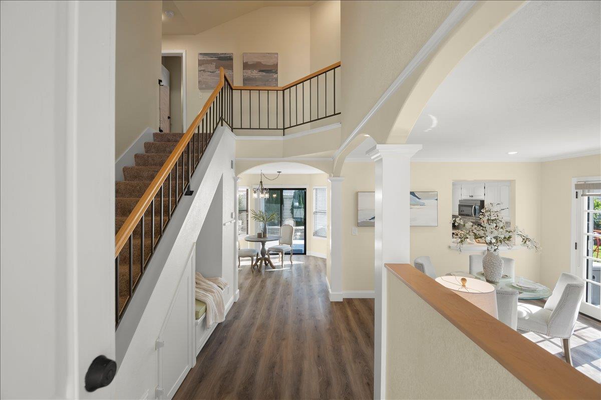 Detail Gallery Image 2 of 32 For 5533 Sunspring Cir, San Jose,  CA 95138 - 3 Beds | 2/1 Baths