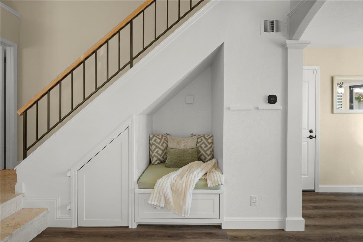 Detail Gallery Image 9 of 32 For 5533 Sunspring Cir, San Jose,  CA 95138 - 3 Beds | 2/1 Baths