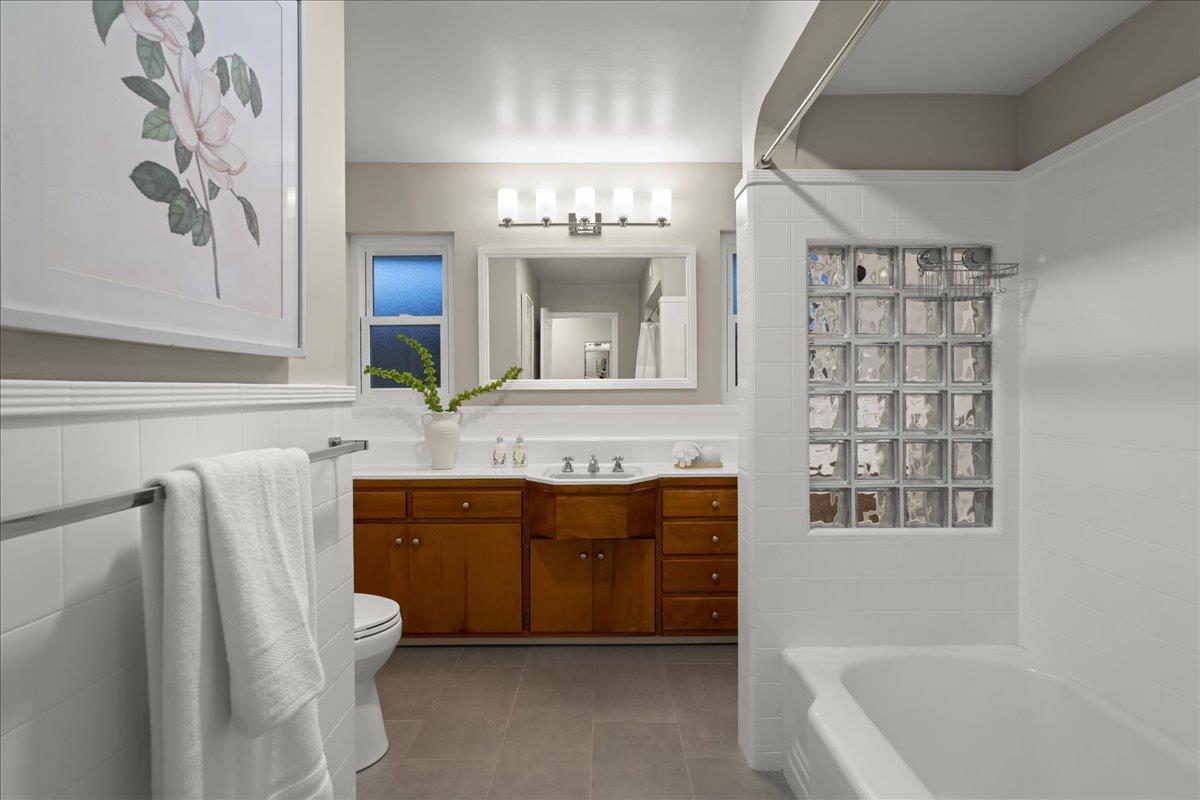 Detail Gallery Image 25 of 55 For 1727 Marlyn Way, San Jose,  CA 95125 - 4 Beds | 2 Baths