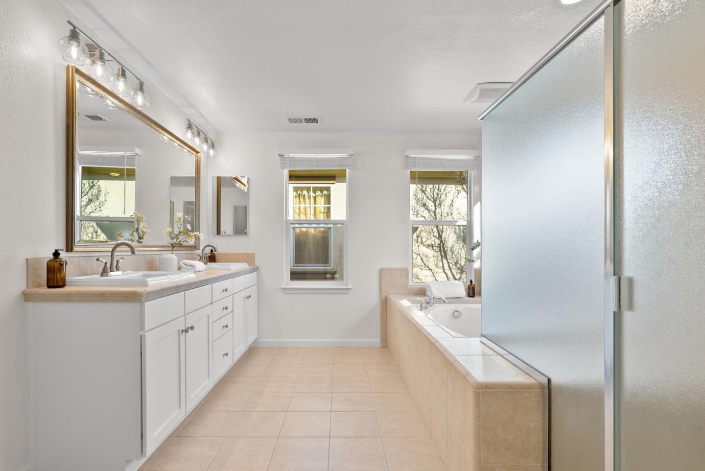 Detail Gallery Image 45 of 61 For 583 Ravenna Way, Hayward,  CA 94545 - 4 Beds | 3 Baths