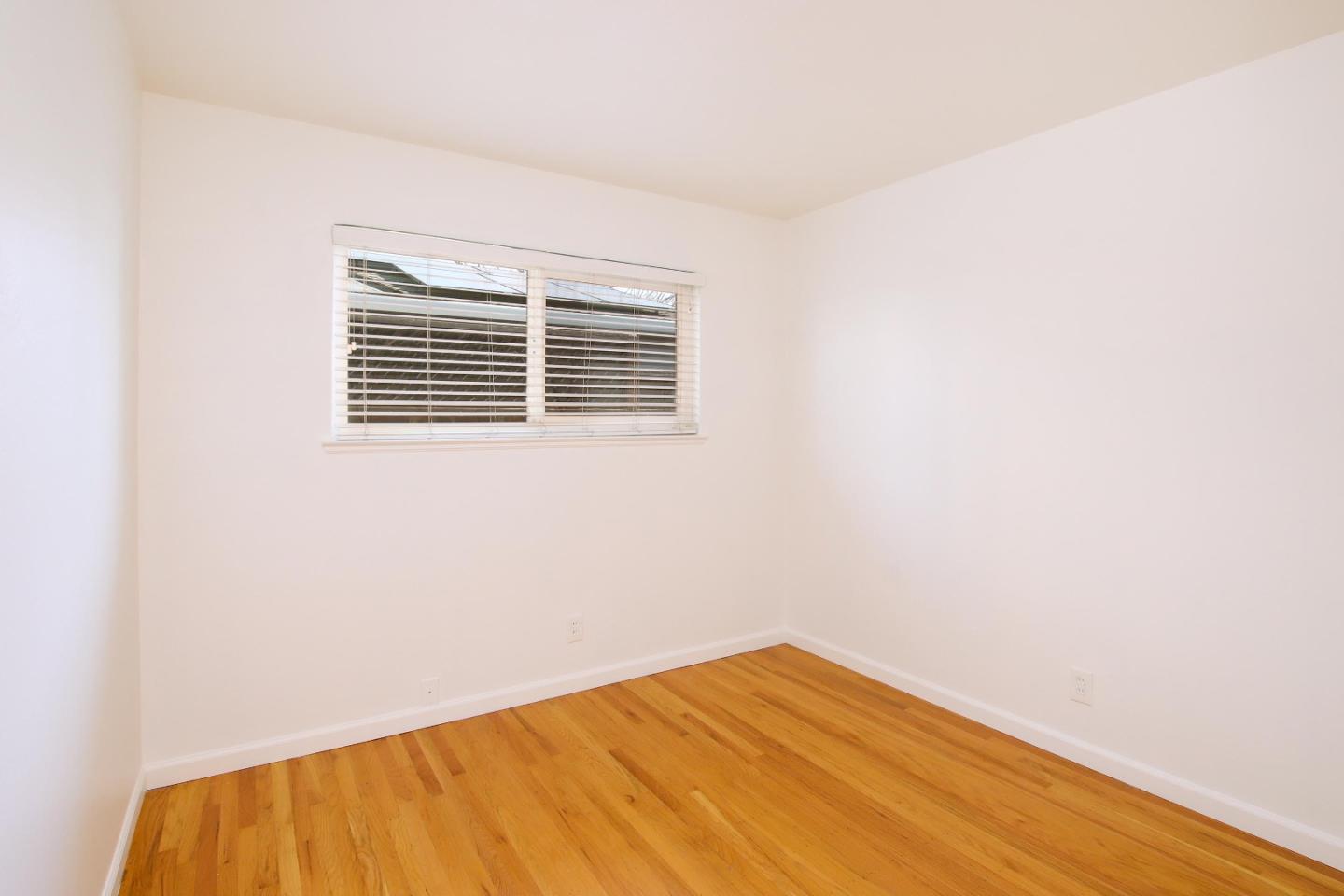 Detail Gallery Image 26 of 30 For 425 Queens Ct, Campbell,  CA 95008 - 4 Beds | 2 Baths