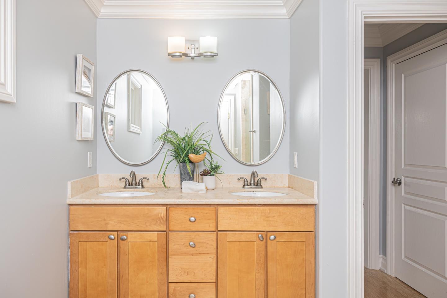 Detail Gallery Image 23 of 67 For 2702 Monte Cresta Dr, Belmont,  CA 94002 - 3 Beds | 3 Baths