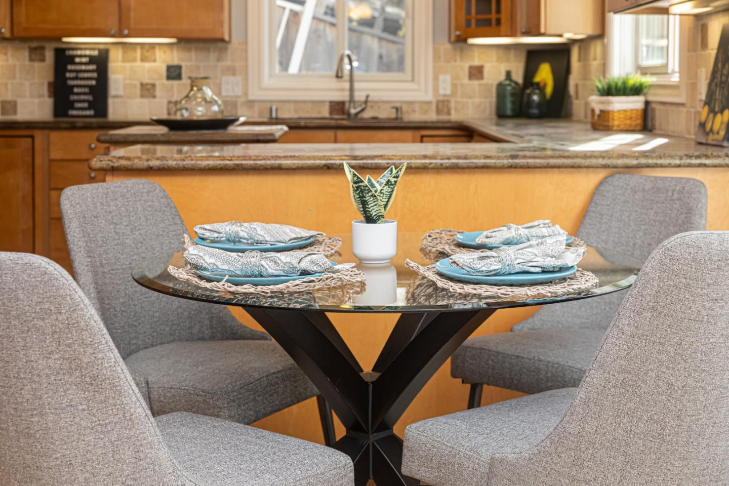 Detail Gallery Image 36 of 67 For 2702 Monte Cresta Dr, Belmont,  CA 94002 - 3 Beds | 3 Baths