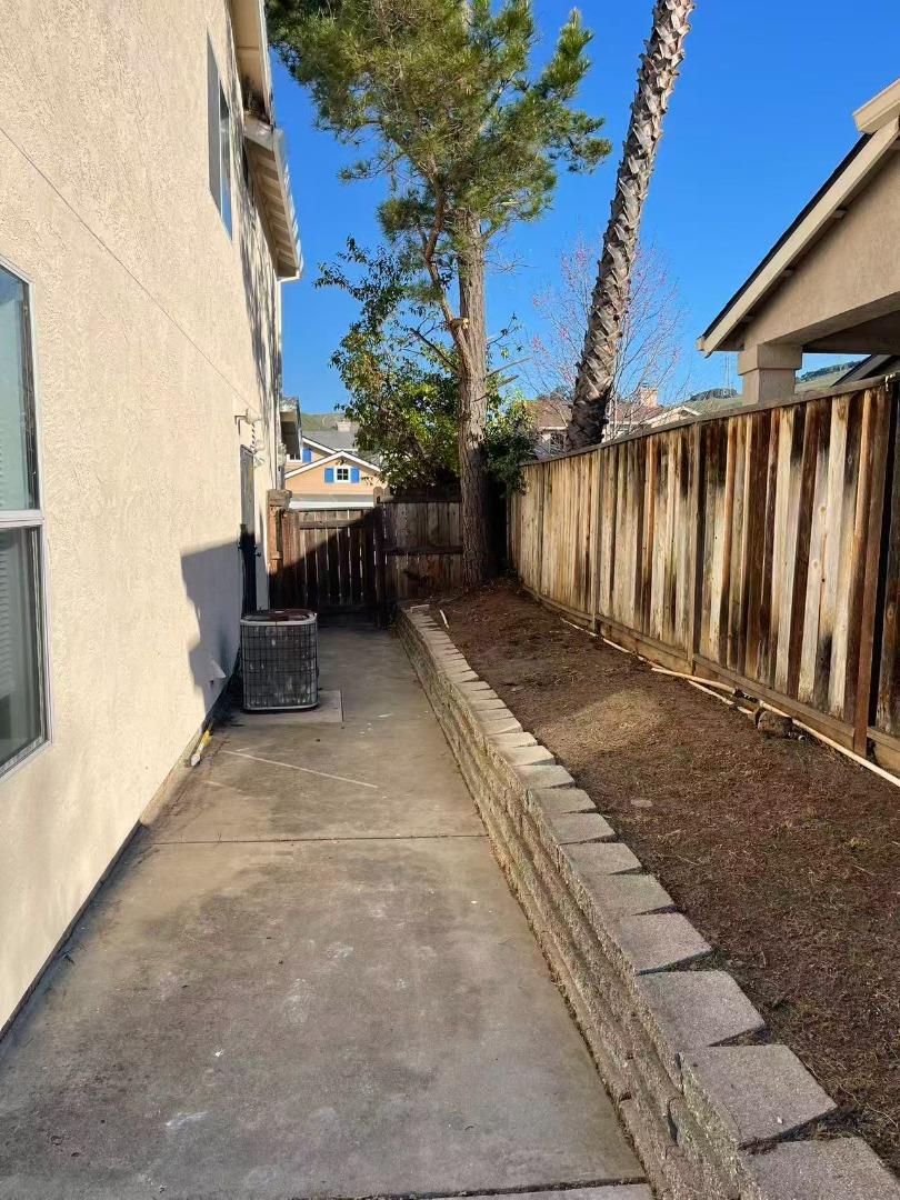 Detail Gallery Image 23 of 23 For 143 Carnival Ct, Vallejo,  CA 94589 - 4 Beds | 2/1 Baths