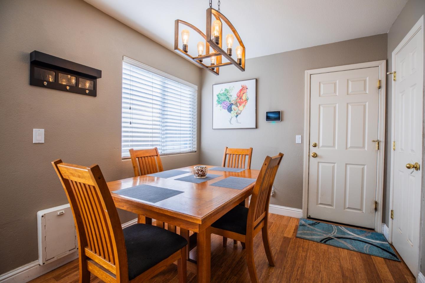 Detail Gallery Image 14 of 40 For 12782 Rogge Village Loop, Salinas,  CA 93906 - 4 Beds | 2/1 Baths