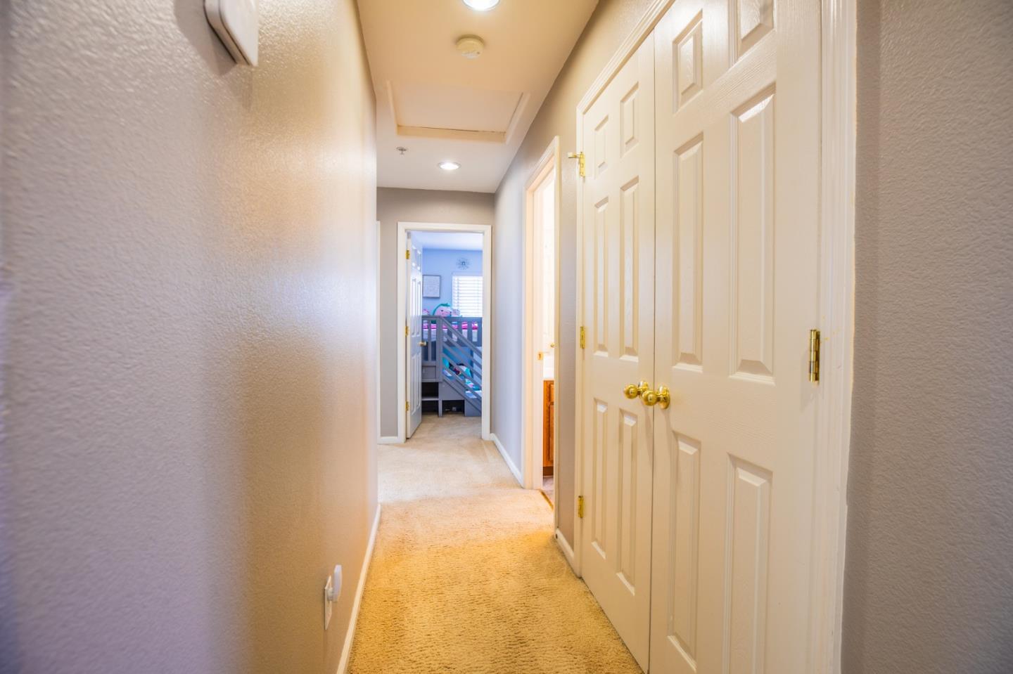 Detail Gallery Image 18 of 40 For 12782 Rogge Village Loop, Salinas,  CA 93906 - 4 Beds | 2/1 Baths