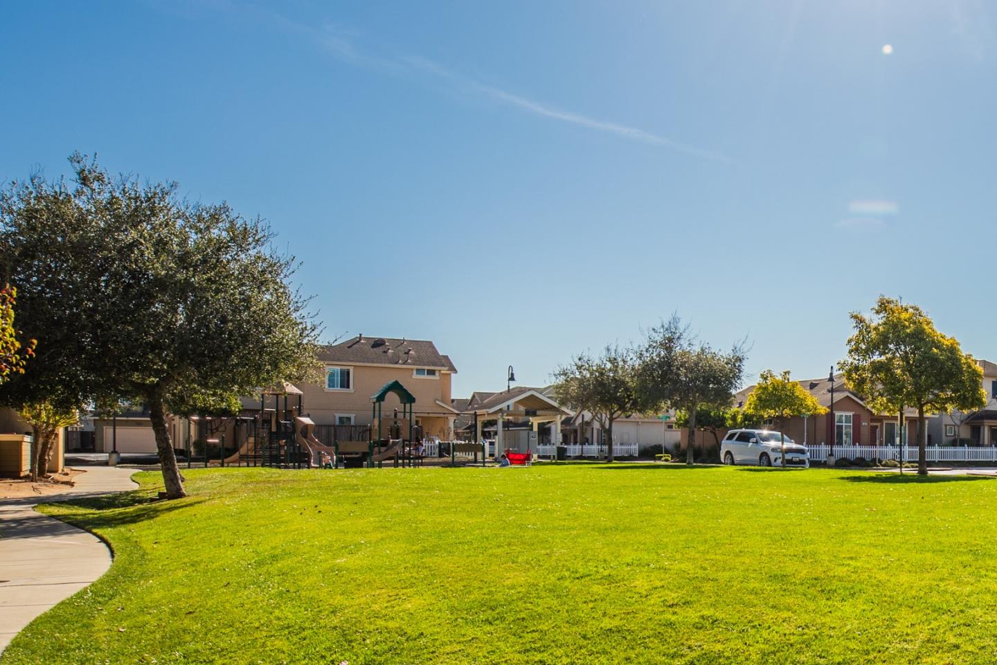 Detail Gallery Image 38 of 40 For 12782 Rogge Village Loop, Salinas,  CA 93906 - 4 Beds | 2/1 Baths