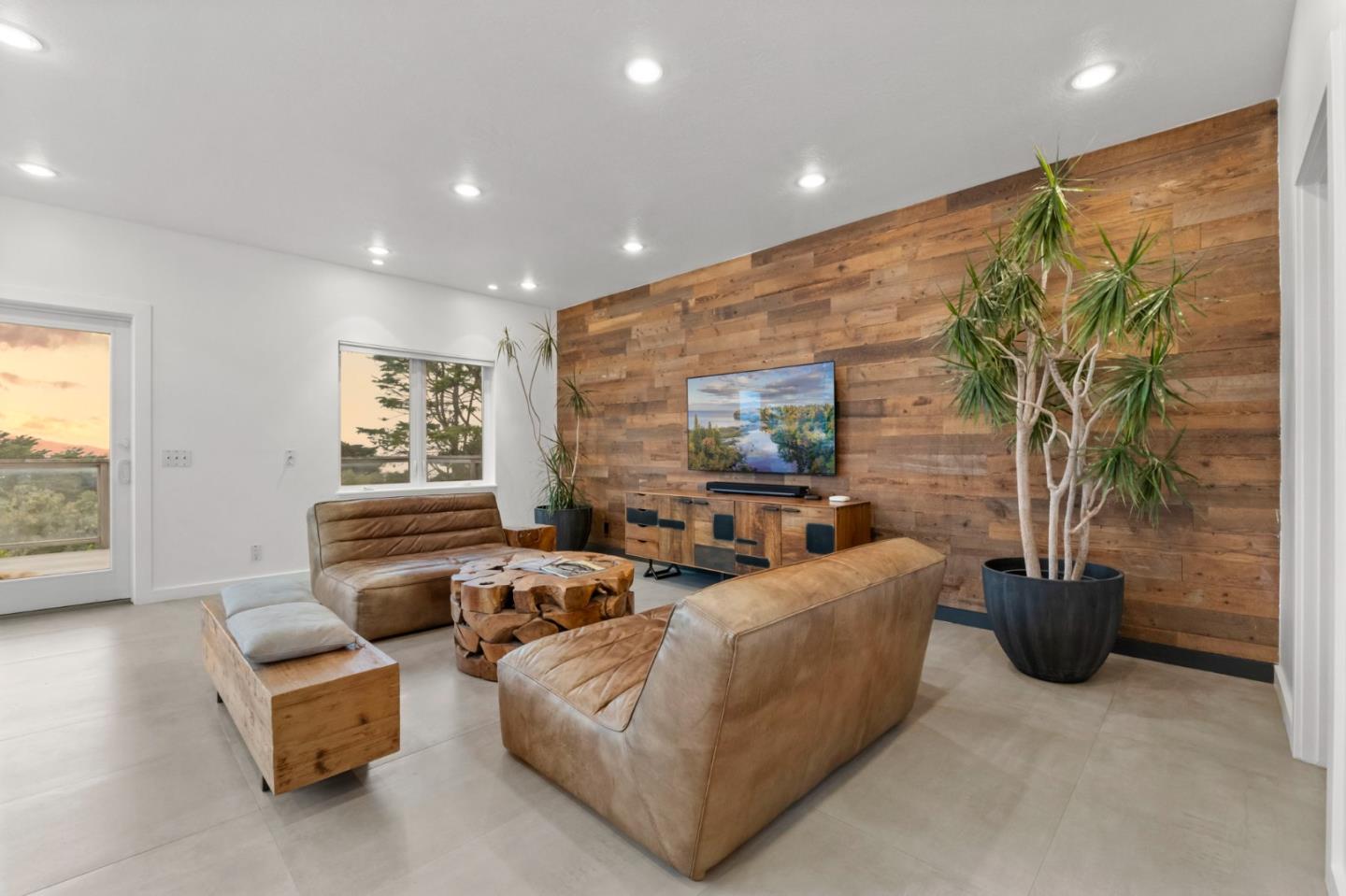 Detail Gallery Image 19 of 32 For 430 Farallon Ave, Pacifica,  CA 94044 - 3 Beds | 3 Baths