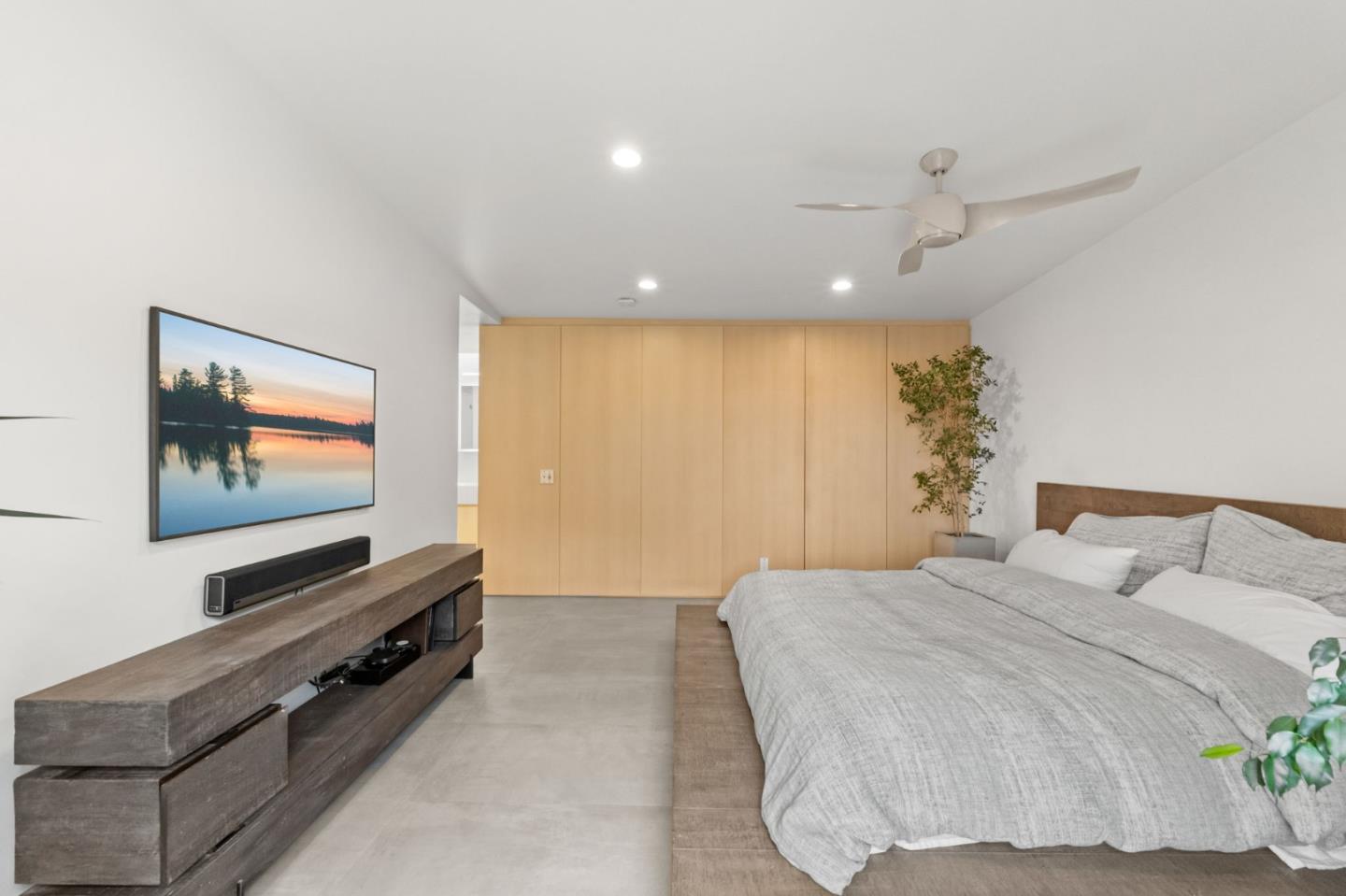 Detail Gallery Image 23 of 32 For 430 Farallon Ave, Pacifica,  CA 94044 - 3 Beds | 3 Baths