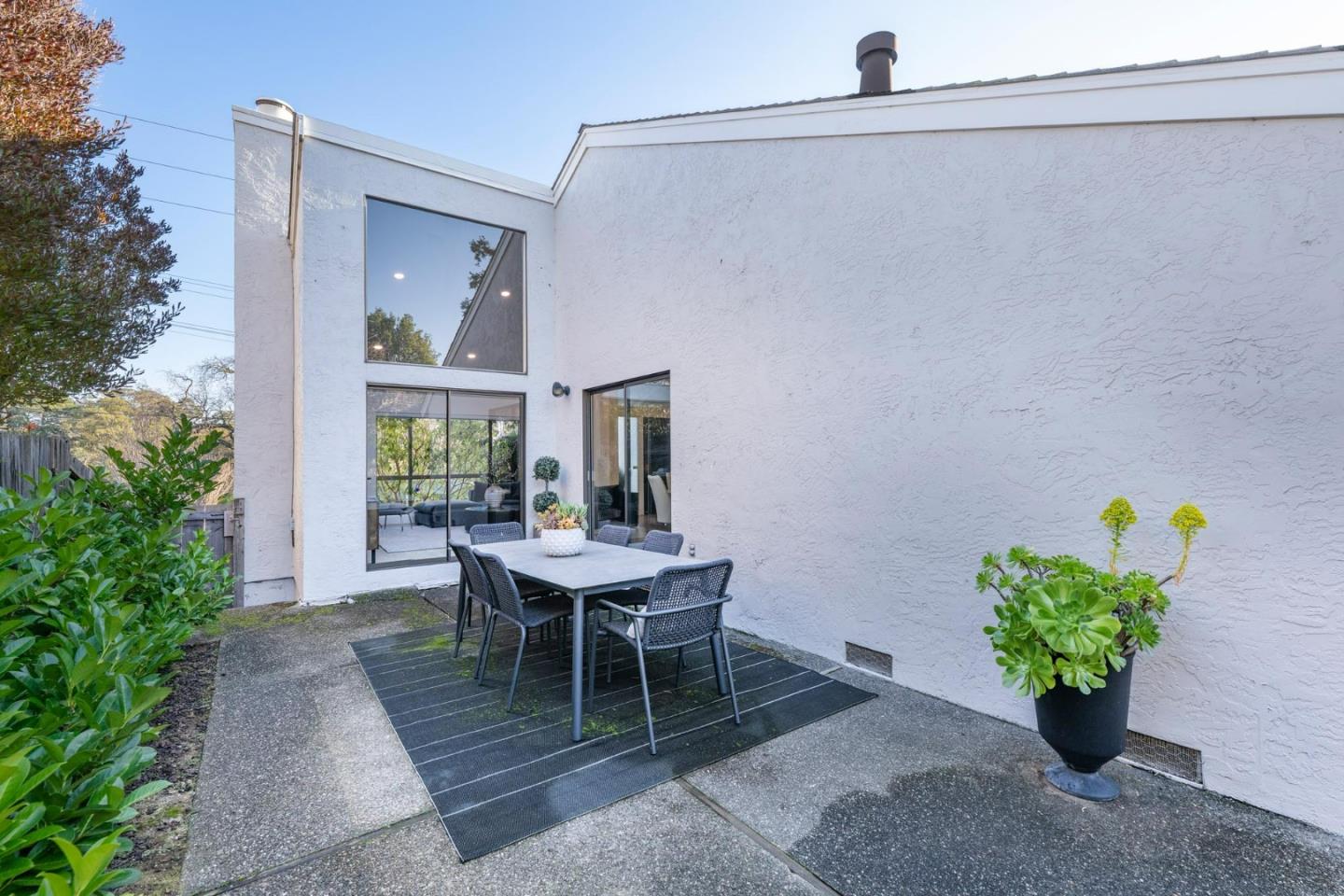 Detail Gallery Image 28 of 30 For 510 Borel Ave, San Mateo,  CA 94402 - 2 Beds | 1/1 Baths