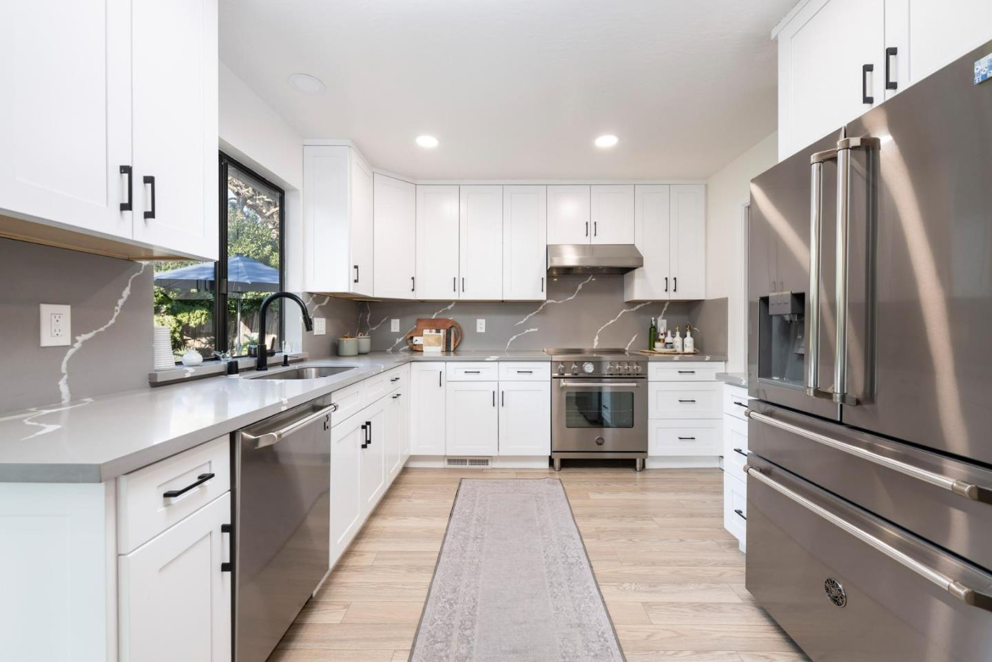 Detail Gallery Image 8 of 30 For 510 Borel Ave, San Mateo,  CA 94402 - 2 Beds | 1/1 Baths