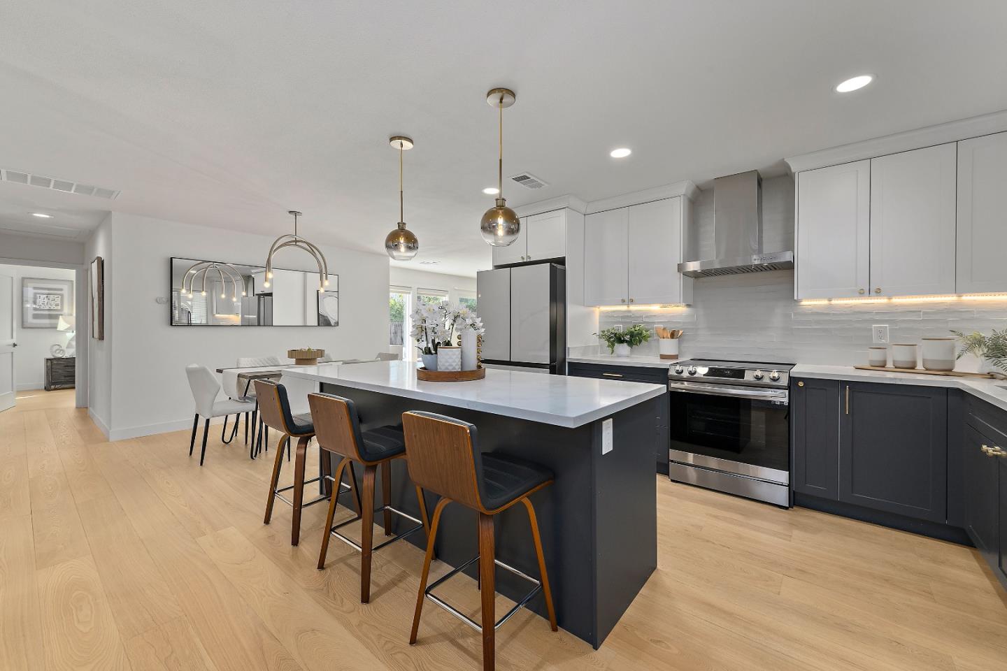 Detail Gallery Image 10 of 28 For 1416 Constanso Way, San Jose,  CA 95129 - 3 Beds | 2 Baths