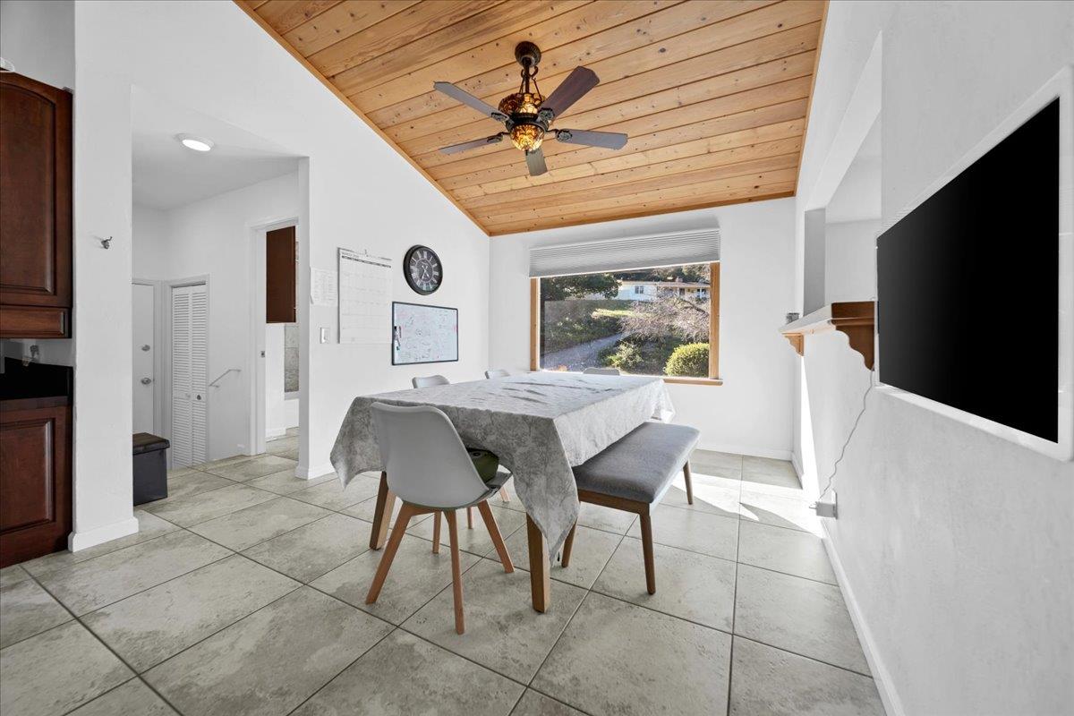 Detail Gallery Image 11 of 55 For 70 Corral De Tierra Rd, Corral De Tierra,  CA 93908 - 4 Beds | 3 Baths