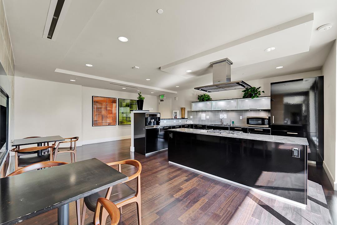 Detail Gallery Image 17 of 46 For 88 E San Fernando St #1203,  San Jose,  CA 95113 - 2 Beds | 2/1 Baths
