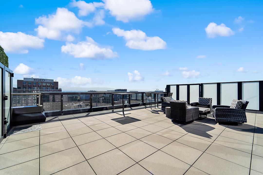 Detail Gallery Image 8 of 46 For 88 E San Fernando St #1203,  San Jose,  CA 95113 - 2 Beds | 2/1 Baths