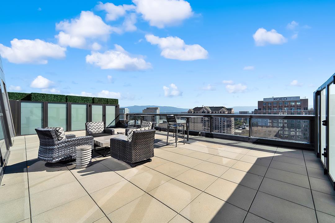 Detail Gallery Image 9 of 46 For 88 E San Fernando St #1203,  San Jose,  CA 95113 - 2 Beds | 2/1 Baths