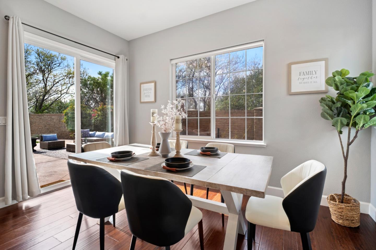 Detail Gallery Image 17 of 60 For 137 Caladenia Ln, Milpitas,  CA 95035 - 4 Beds | 3 Baths