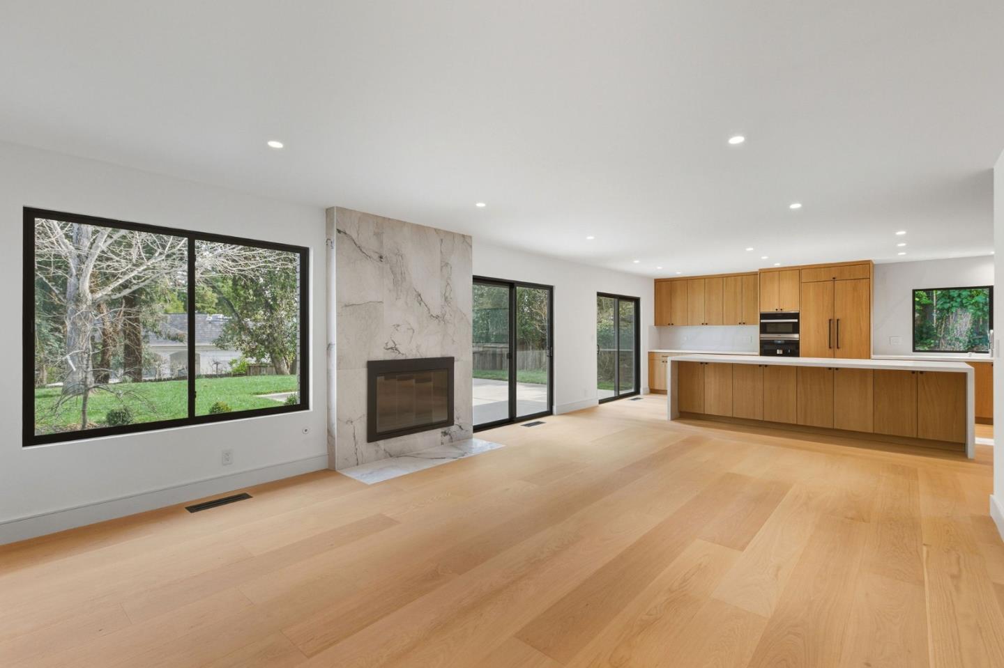 Detail Gallery Image 11 of 31 For 340 Arden Rd, Hillsborough,  CA 94010 - 4 Beds | 3/1 Baths