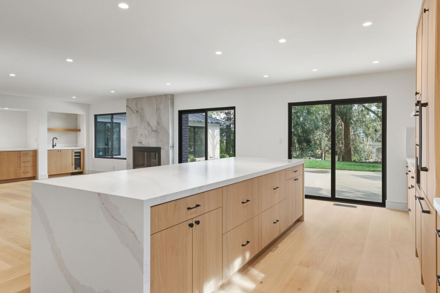 Detail Gallery Image 14 of 31 For 340 Arden Rd, Hillsborough,  CA 94010 - 4 Beds | 3/1 Baths