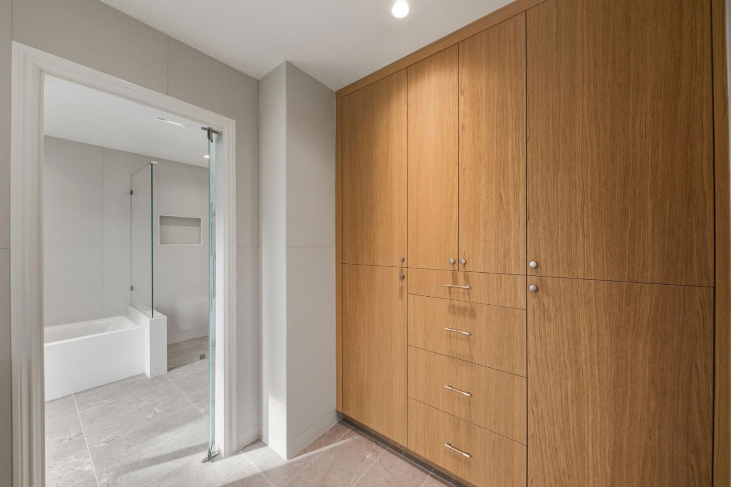 Detail Gallery Image 20 of 31 For 340 Arden Rd, Hillsborough,  CA 94010 - 4 Beds | 3/1 Baths