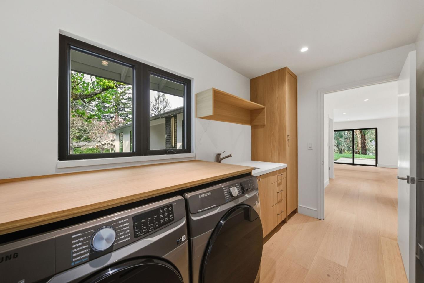 Detail Gallery Image 27 of 31 For 340 Arden Rd, Hillsborough,  CA 94010 - 4 Beds | 3/1 Baths