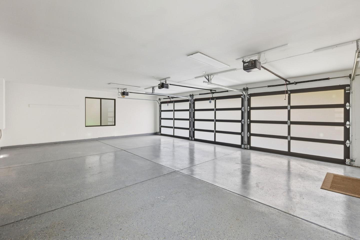 Detail Gallery Image 28 of 31 For 340 Arden Rd, Hillsborough,  CA 94010 - 4 Beds | 3/1 Baths