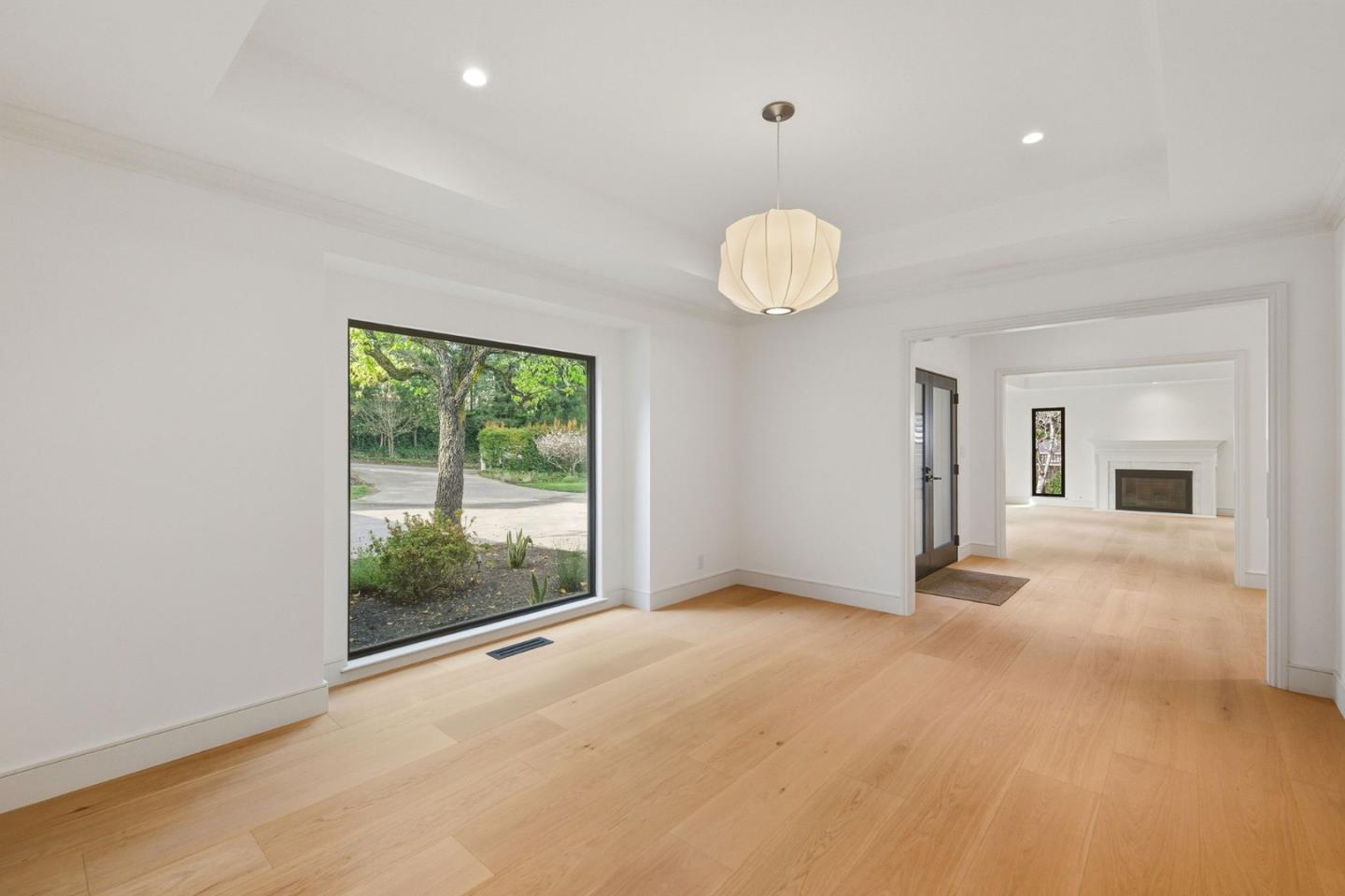 Detail Gallery Image 8 of 31 For 340 Arden Rd, Hillsborough,  CA 94010 - 4 Beds | 3/1 Baths