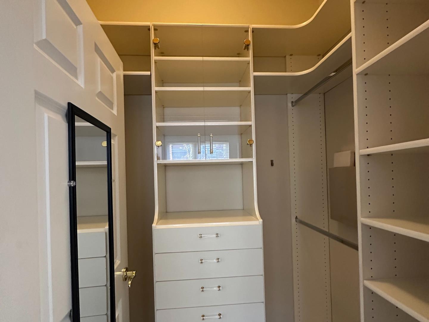 Detail Gallery Image 12 of 16 For 435 Sheridan Ave #109,  Palo Alto,  CA 94306 - 2 Beds | 2 Baths