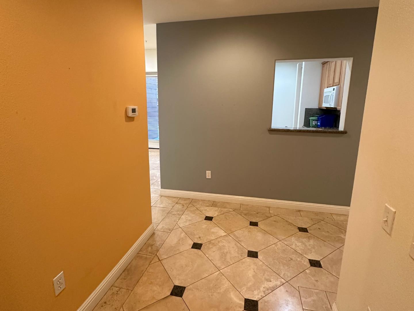 Detail Gallery Image 6 of 16 For 435 Sheridan Ave #109,  Palo Alto,  CA 94306 - 2 Beds | 2 Baths