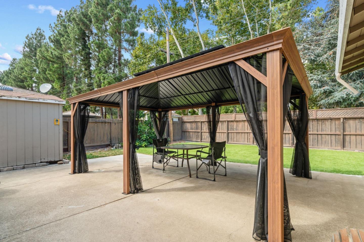 Detail Gallery Image 30 of 32 For 401 Arnold Dr, Gilroy,  CA 95020 - 3 Beds | 2 Baths