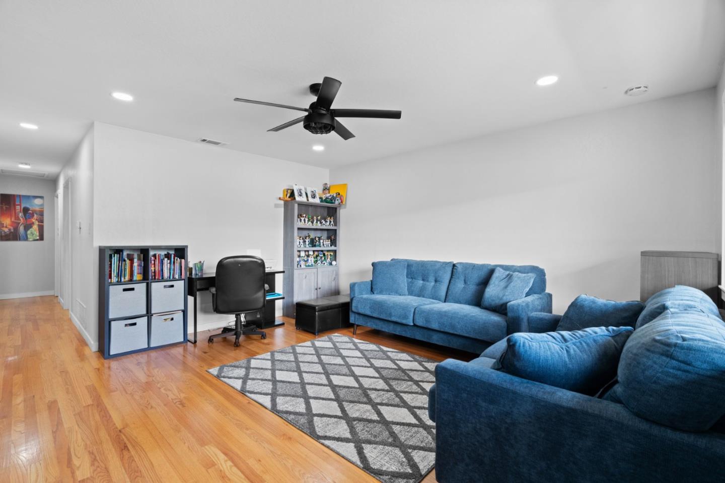 Detail Gallery Image 7 of 32 For 401 Arnold Dr, Gilroy,  CA 95020 - 3 Beds | 2 Baths