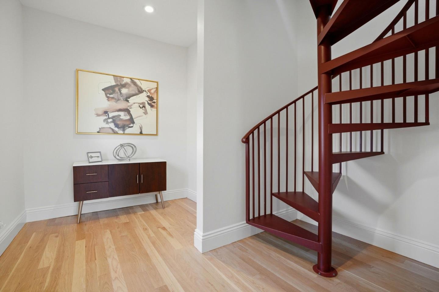 Detail Gallery Image 19 of 37 For 748 Laurel Ave, Burlingame,  CA 94010 - 3 Beds | 2 Baths