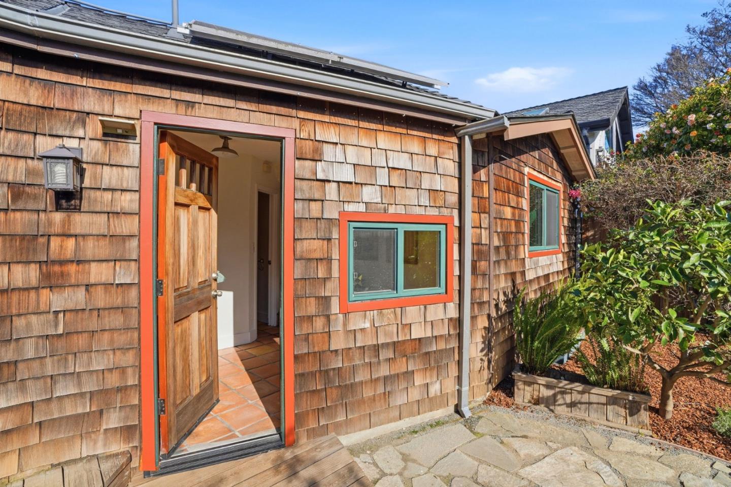 Detail Gallery Image 25 of 37 For 748 Laurel Ave, Burlingame,  CA 94010 - 3 Beds | 2 Baths