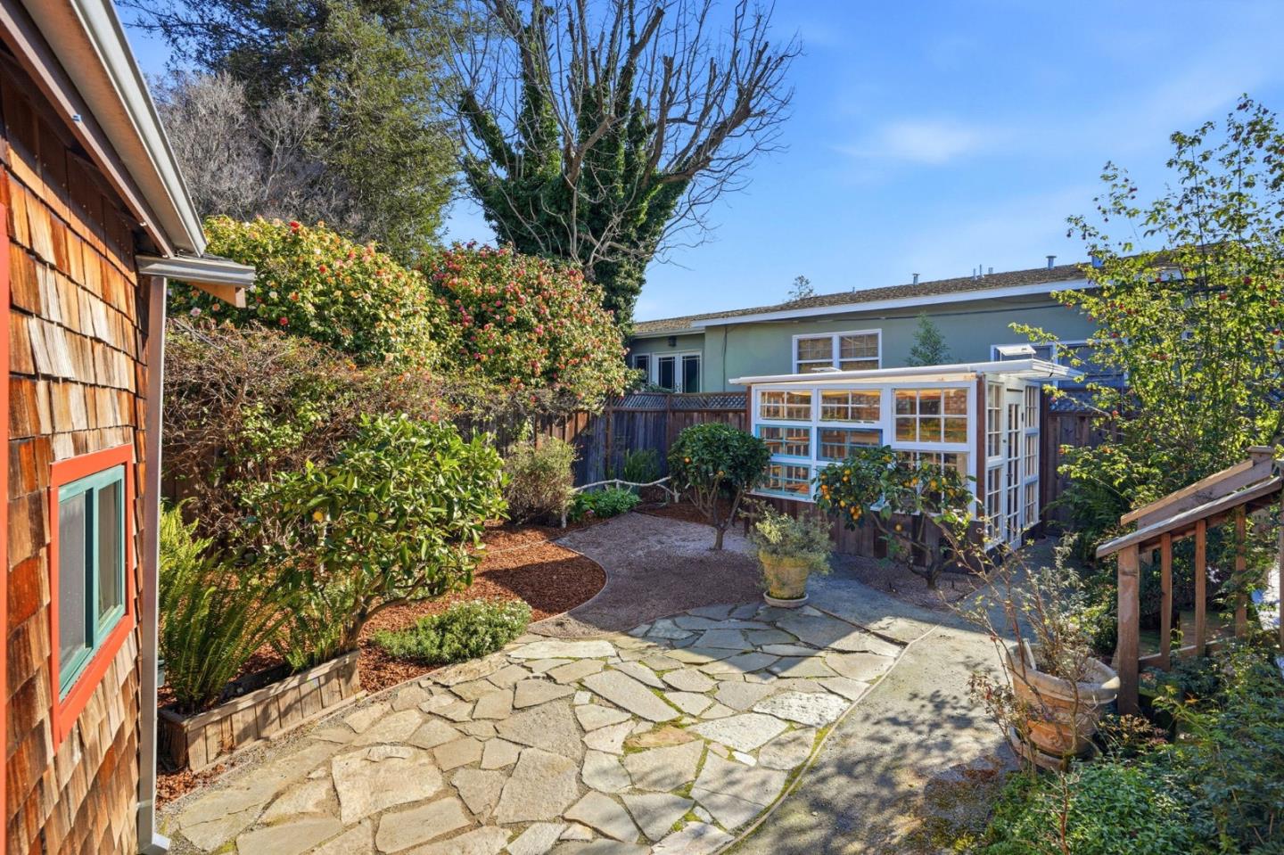 Detail Gallery Image 31 of 37 For 748 Laurel Ave, Burlingame,  CA 94010 - 3 Beds | 2 Baths