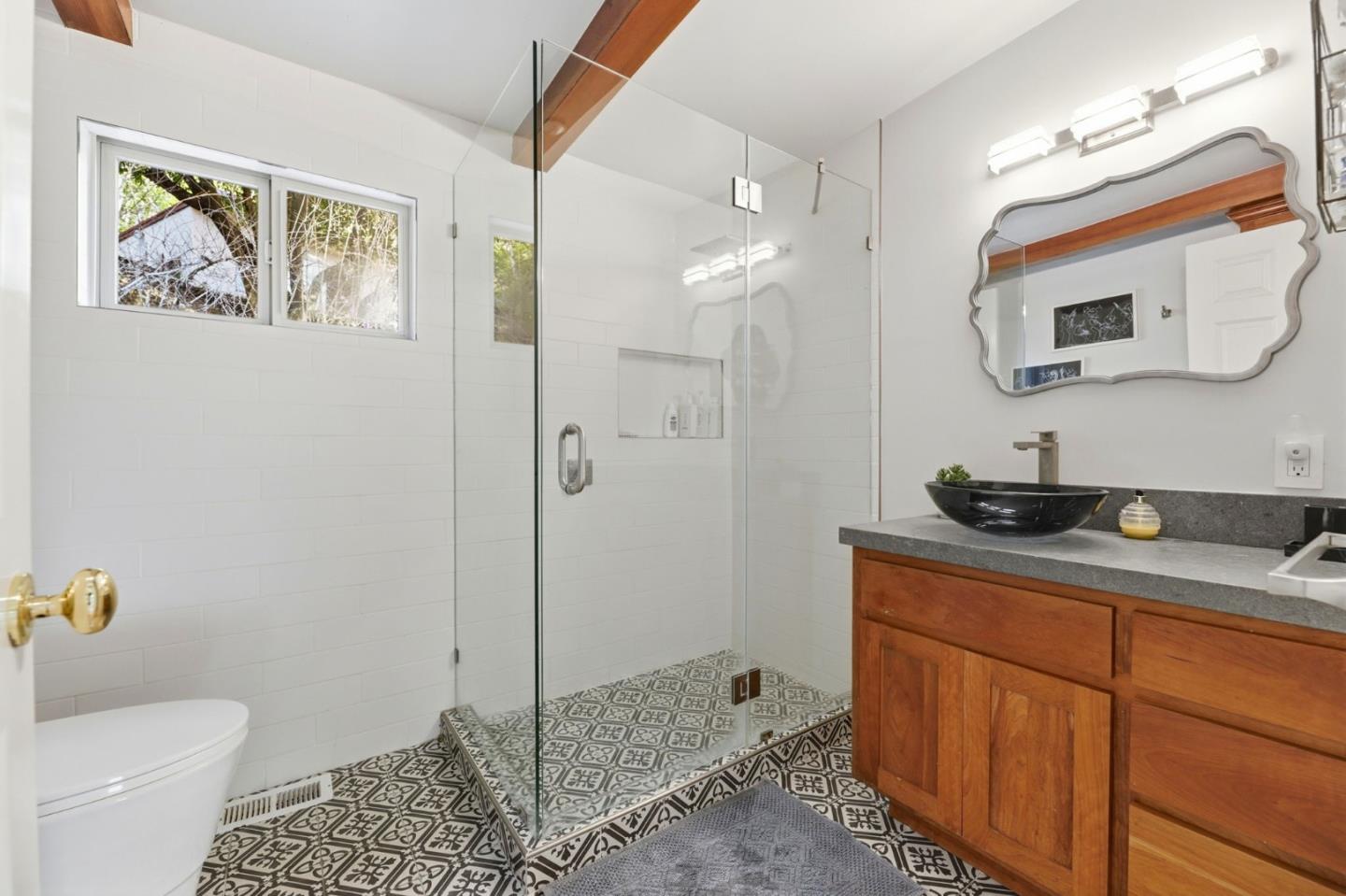 Detail Gallery Image 35 of 40 For 23185 Old Santa Cruz Hwy, Los Gatos,  CA 95033 - 5 Beds | 4/1 Baths