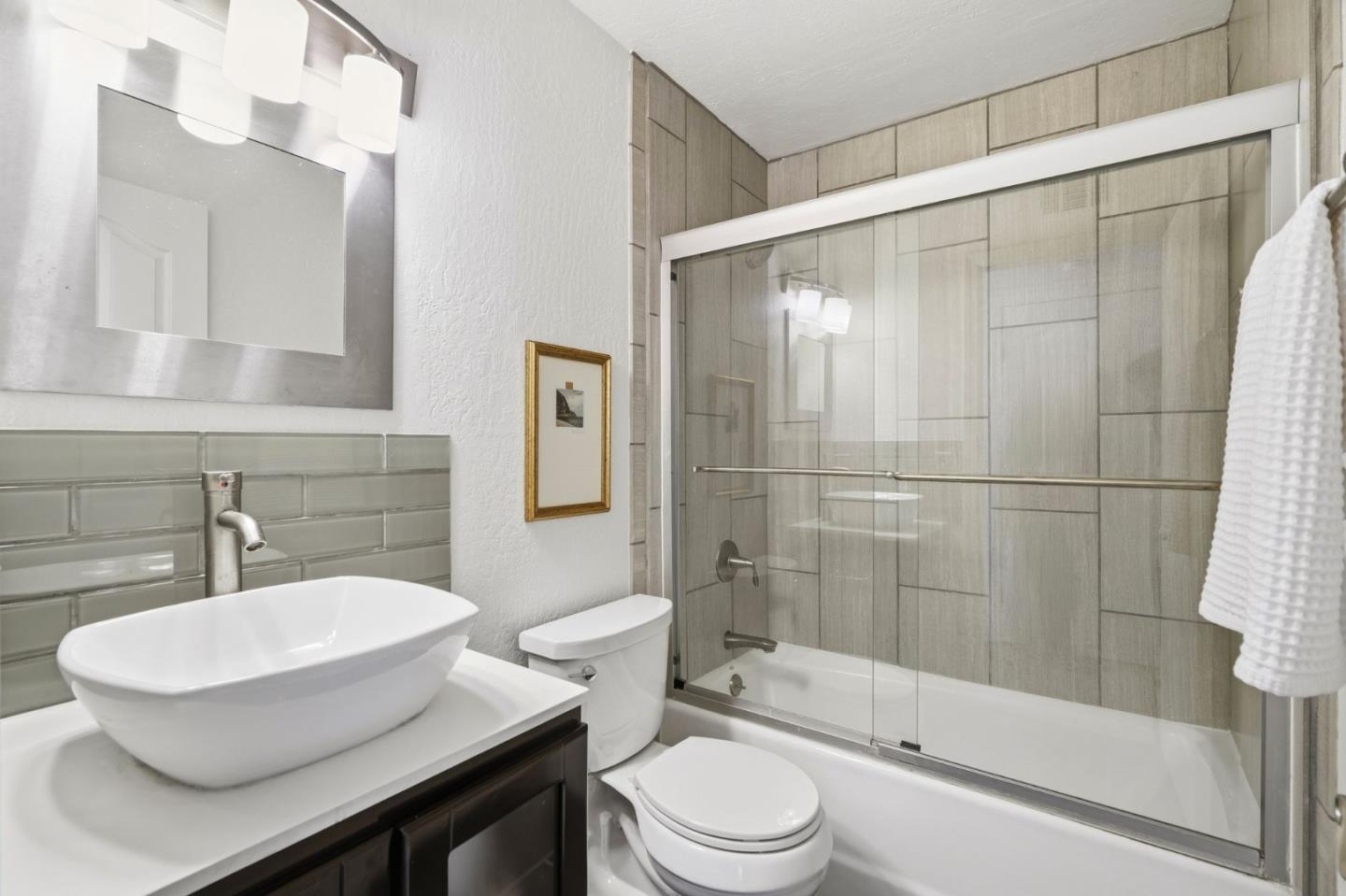 Detail Gallery Image 12 of 43 For 1660 Tawnygate Way, San Jose,  CA 95124 - 3 Beds | 2 Baths