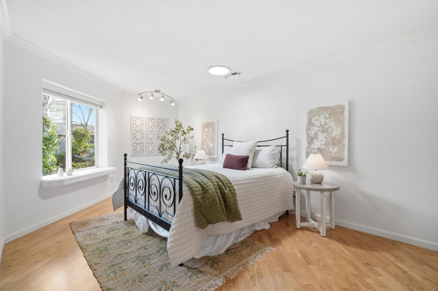 Detail Gallery Image 16 of 43 For 1660 Tawnygate Way, San Jose,  CA 95124 - 3 Beds | 2 Baths