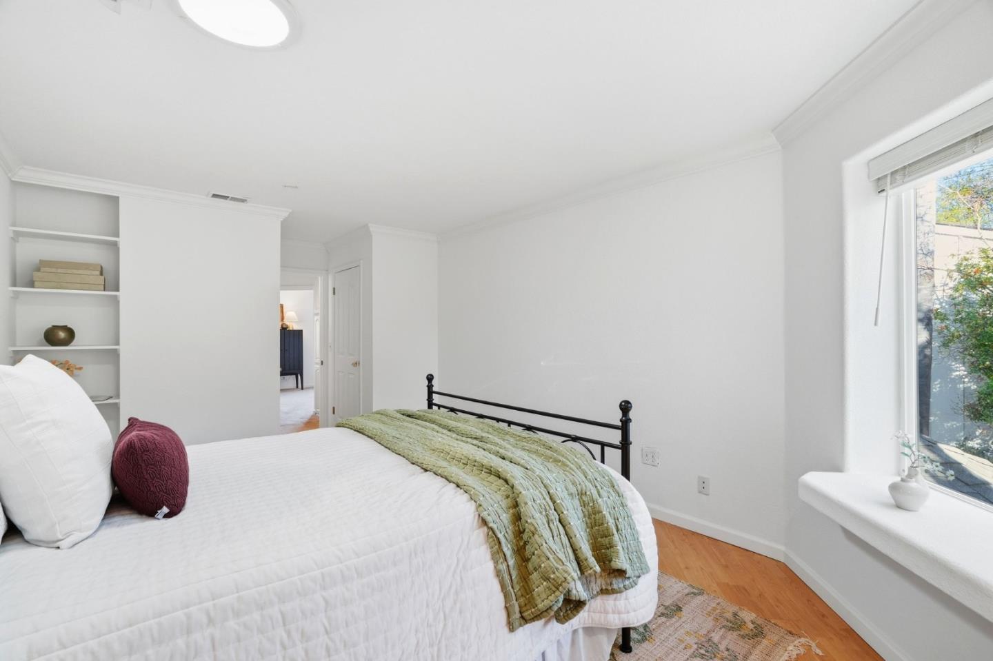 Detail Gallery Image 17 of 43 For 1660 Tawnygate Way, San Jose,  CA 95124 - 3 Beds | 2 Baths