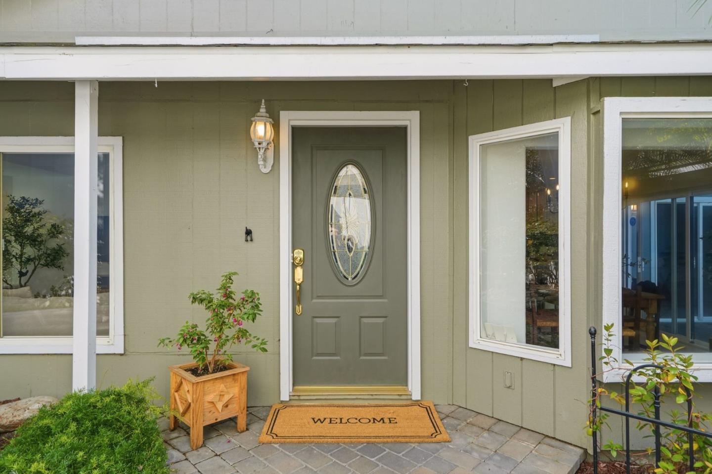 Detail Gallery Image 2 of 43 For 1660 Tawnygate Way, San Jose,  CA 95124 - 3 Beds | 2 Baths