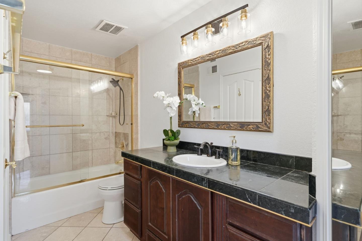 Detail Gallery Image 23 of 43 For 1660 Tawnygate Way, San Jose,  CA 95124 - 3 Beds | 2 Baths