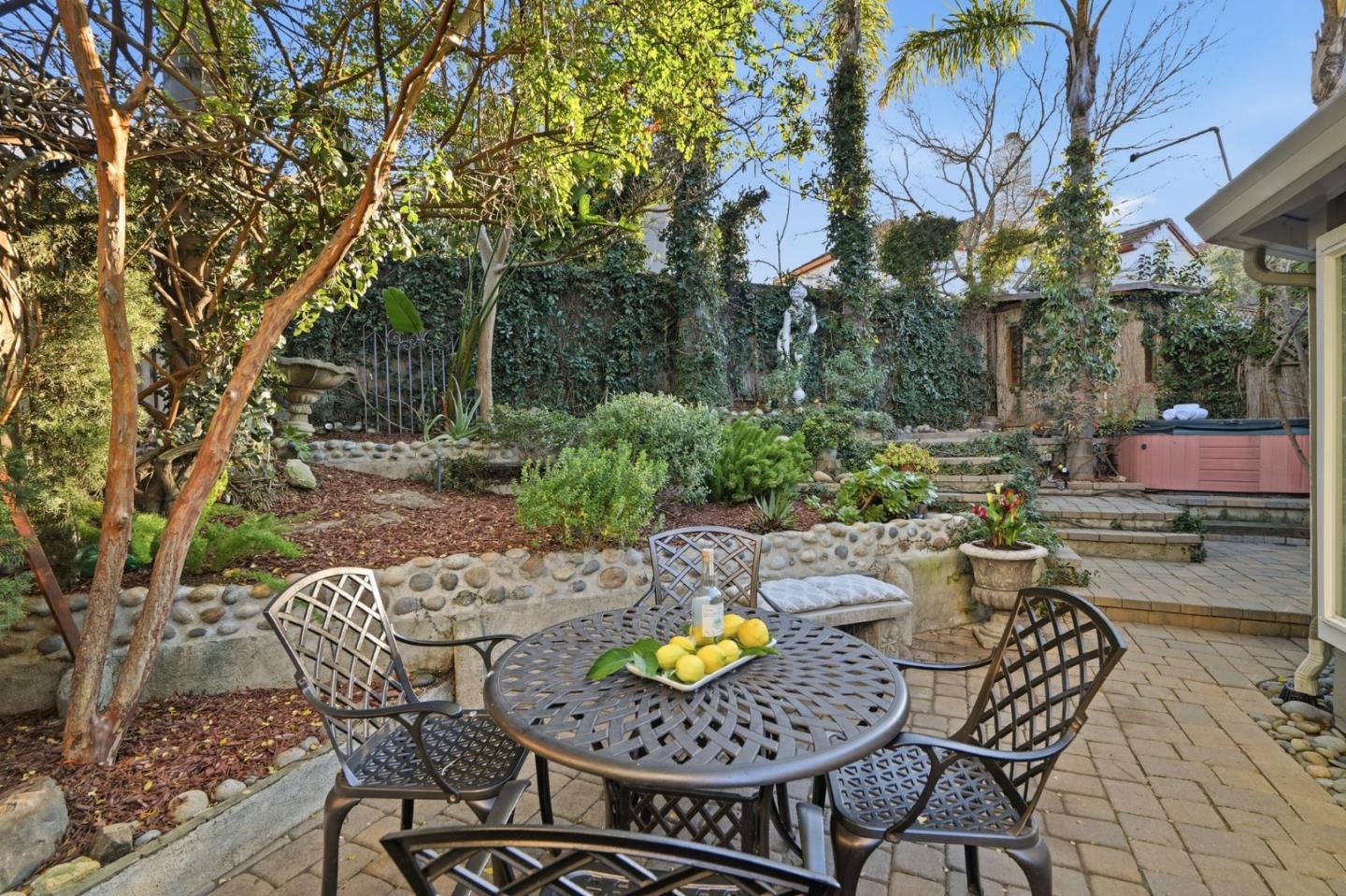 Detail Gallery Image 29 of 43 For 1660 Tawnygate Way, San Jose,  CA 95124 - 3 Beds | 2 Baths