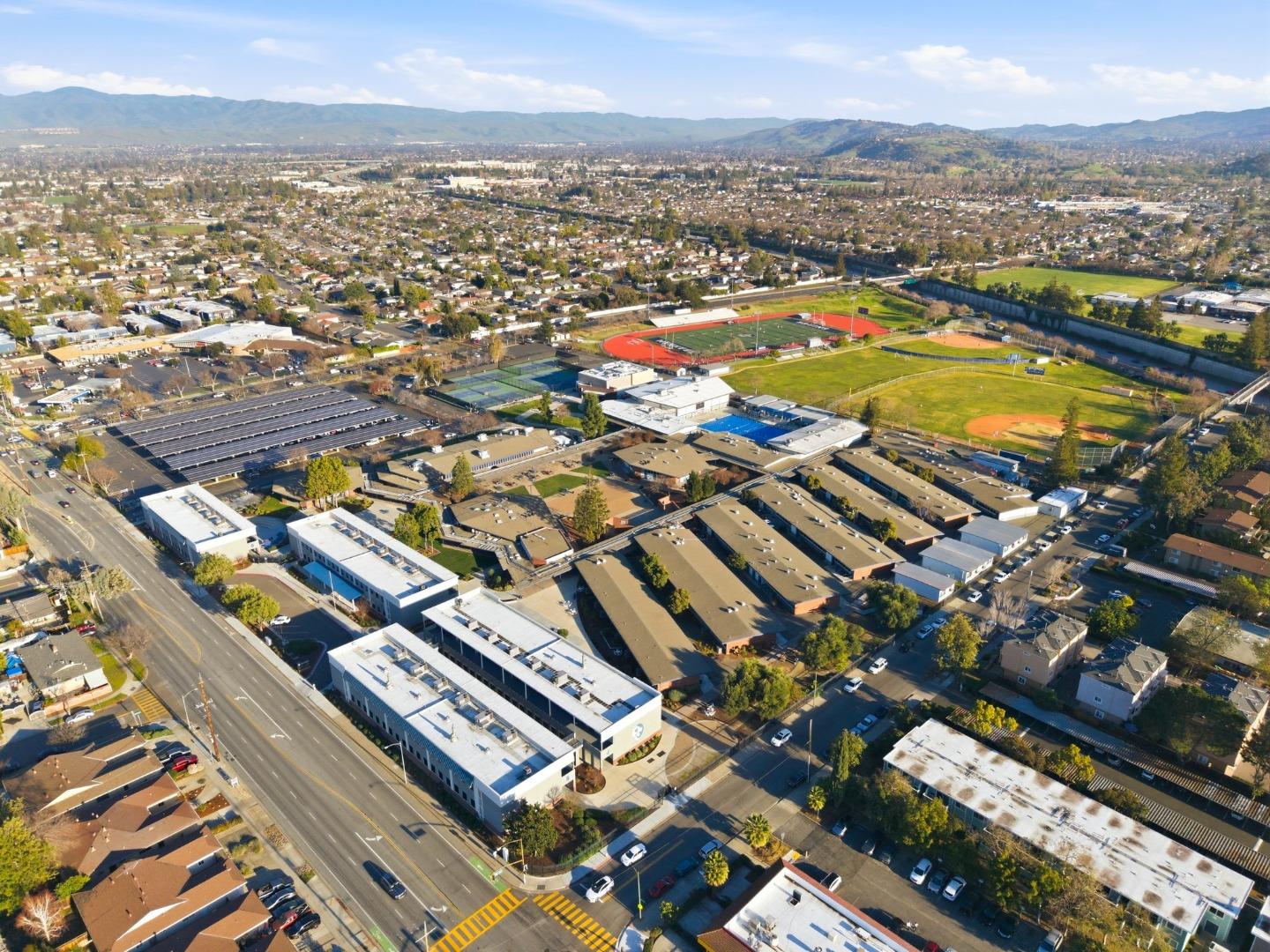 Detail Gallery Image 39 of 43 For 1660 Tawnygate Way, San Jose,  CA 95124 - 3 Beds | 2 Baths