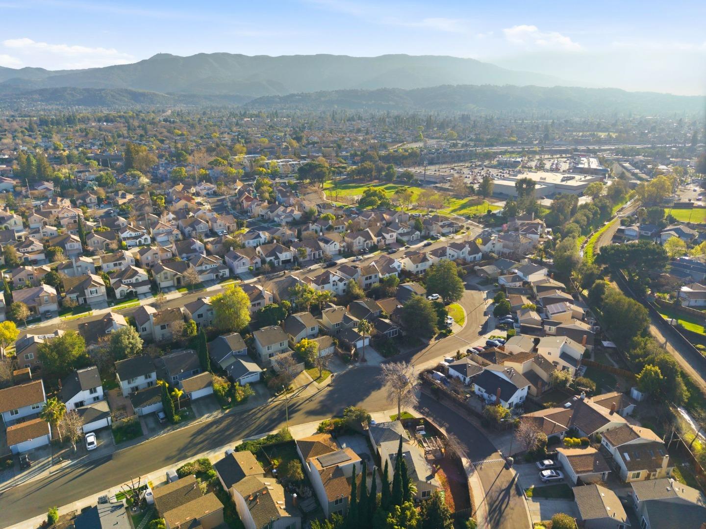 Detail Gallery Image 42 of 43 For 1660 Tawnygate Way, San Jose,  CA 95124 - 3 Beds | 2 Baths